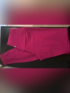 Lululemon Align High-Rise Leggings NWOT in berry